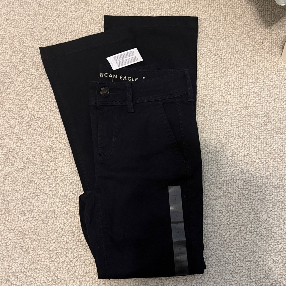 NWT American Eagle Kickboot Stretch Navy Sz 4Short